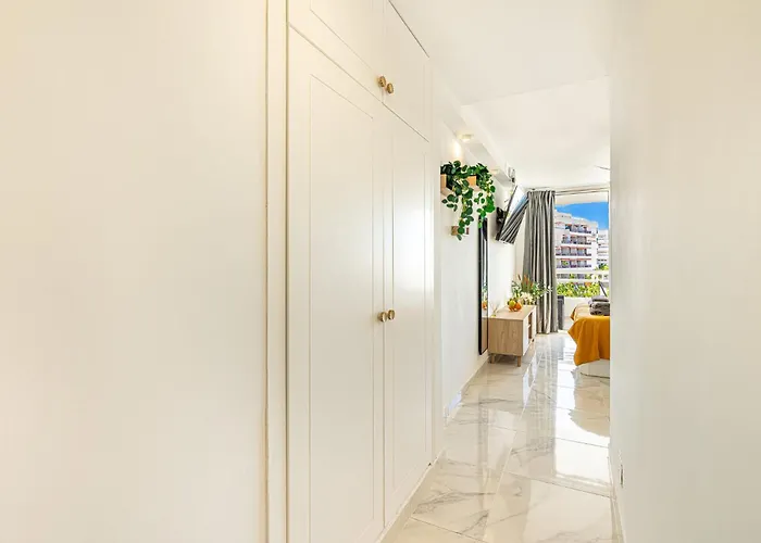 Golden View Ponderosa Апартаменти *