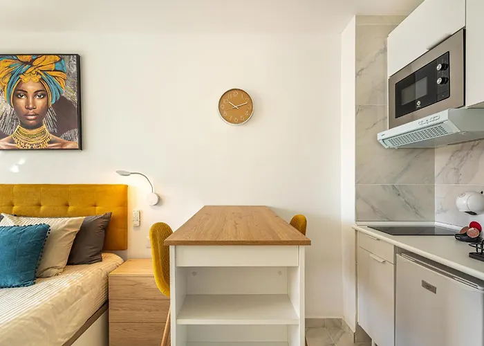 Апартаменти Golden View Ponderosa *